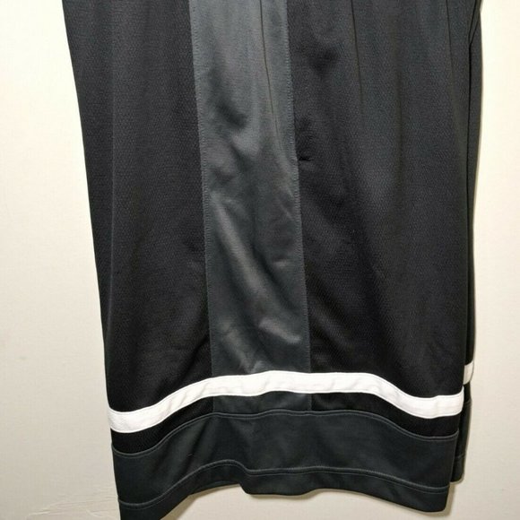 Nike- Men's Black/Gray Block Style Elite Shorts - Picture 5 of 6